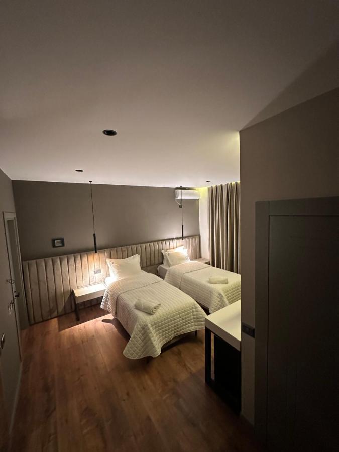Hotel Gjallica Kukes Ngoại thất bức ảnh