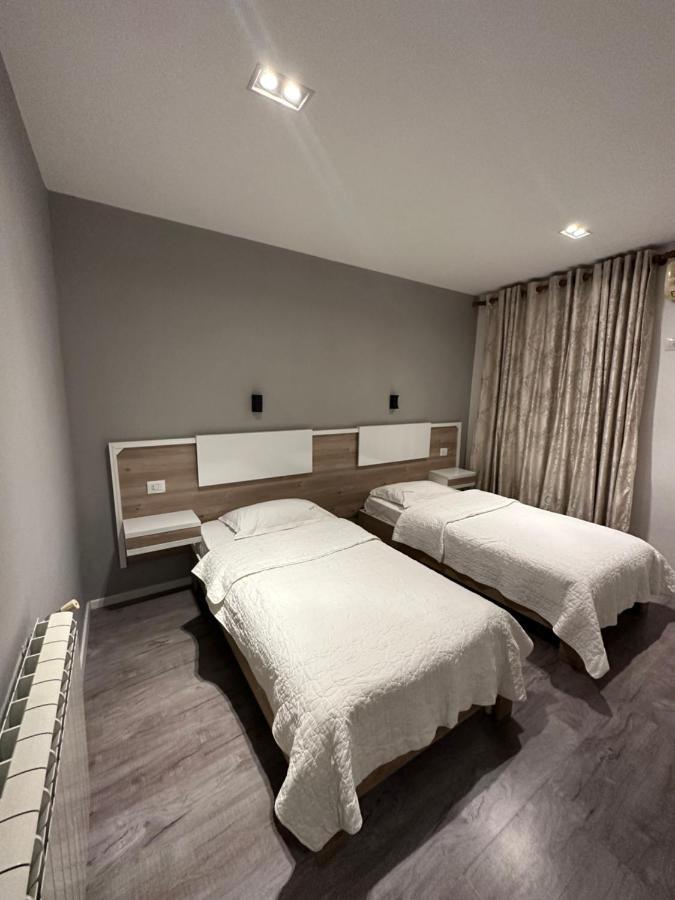 Hotel Gjallica Kukes Ngoại thất bức ảnh