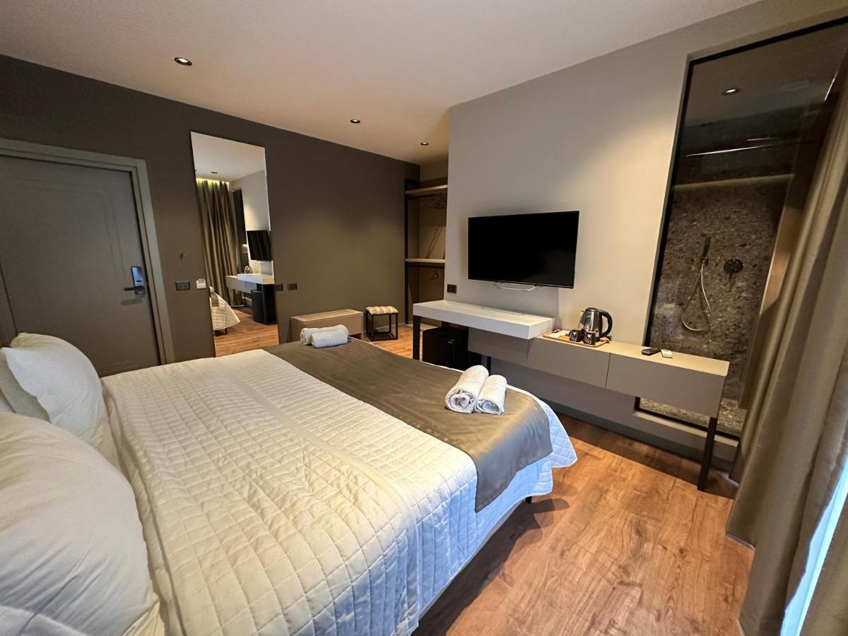 Hotel Gjallica Kukes Ngoại thất bức ảnh