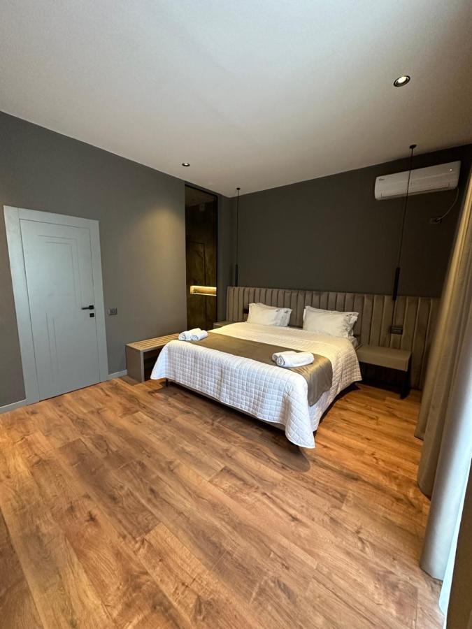 Hotel Gjallica Kukes Ngoại thất bức ảnh