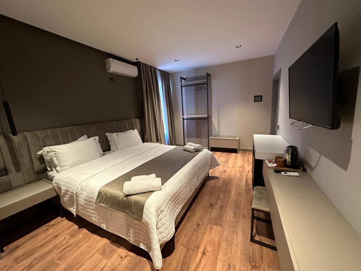 Hotel Gjallica Kukes Ngoại thất bức ảnh