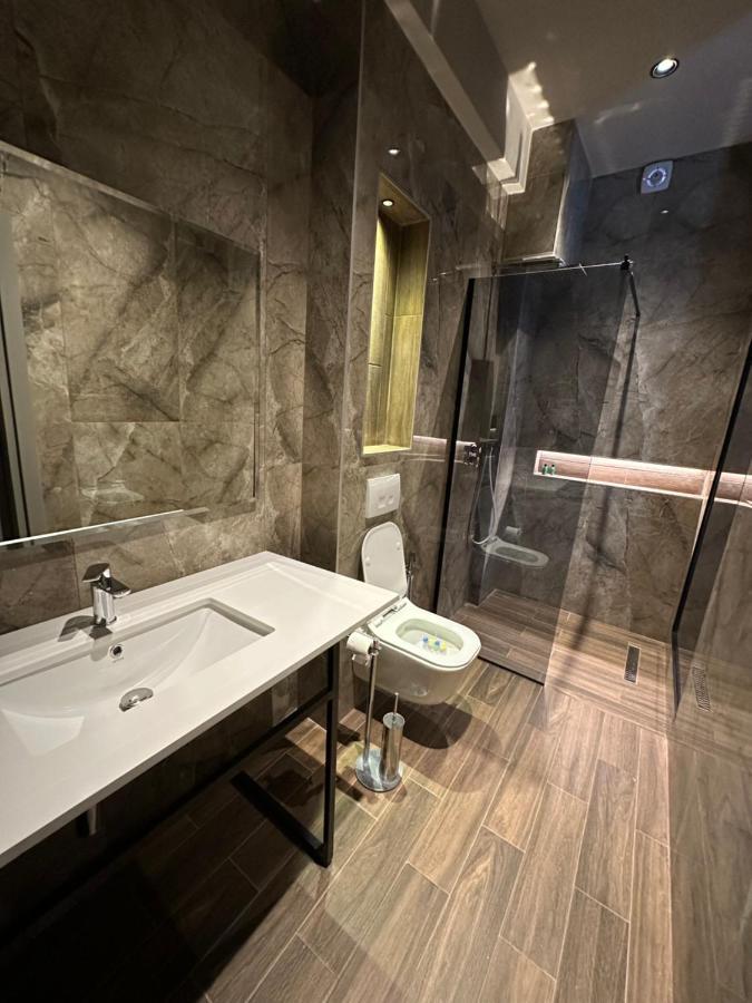 Hotel Gjallica Kukes Ngoại thất bức ảnh