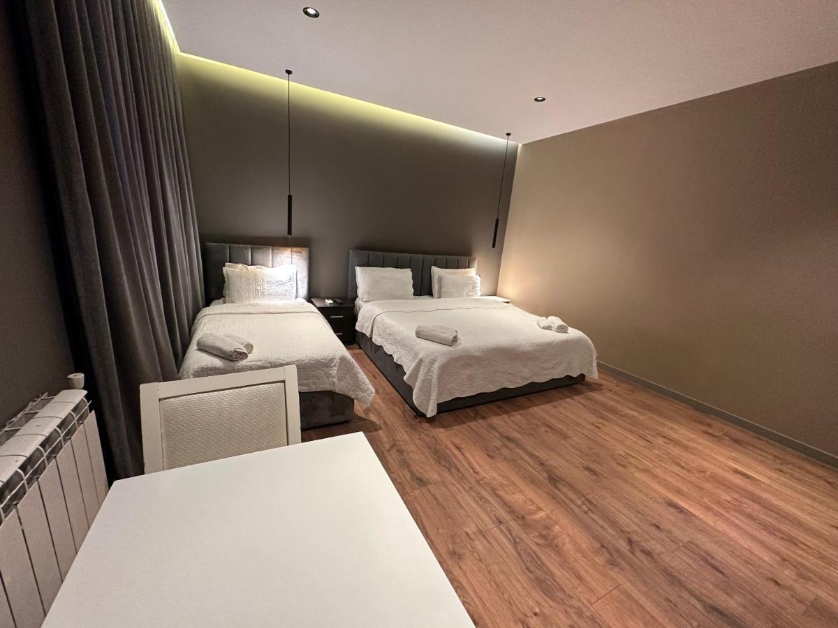 Hotel Gjallica Kukes Ngoại thất bức ảnh