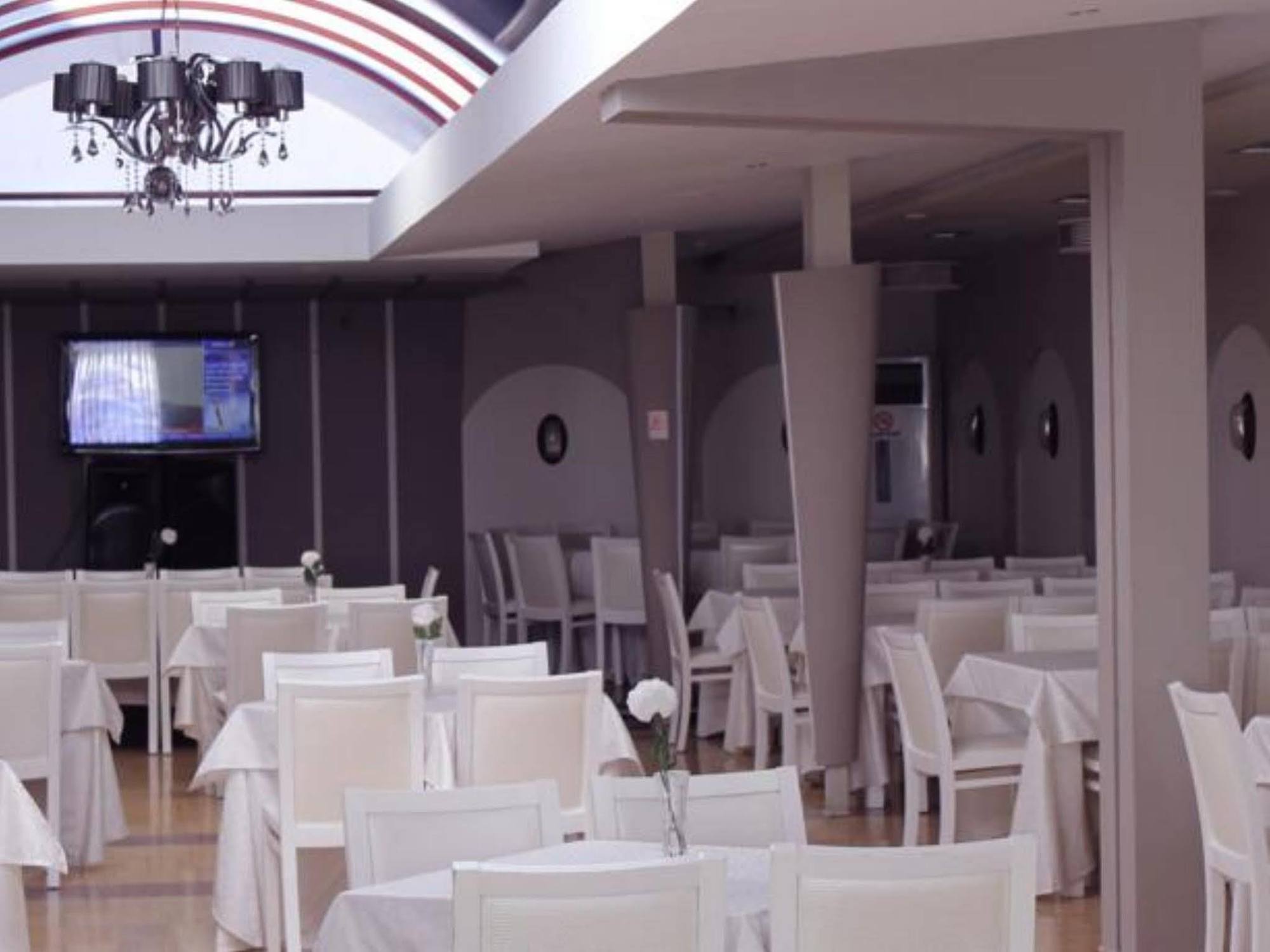 Hotel Gjallica Kukes Ngoại thất bức ảnh